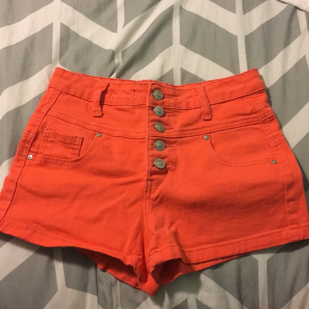 Highwaisted shorts